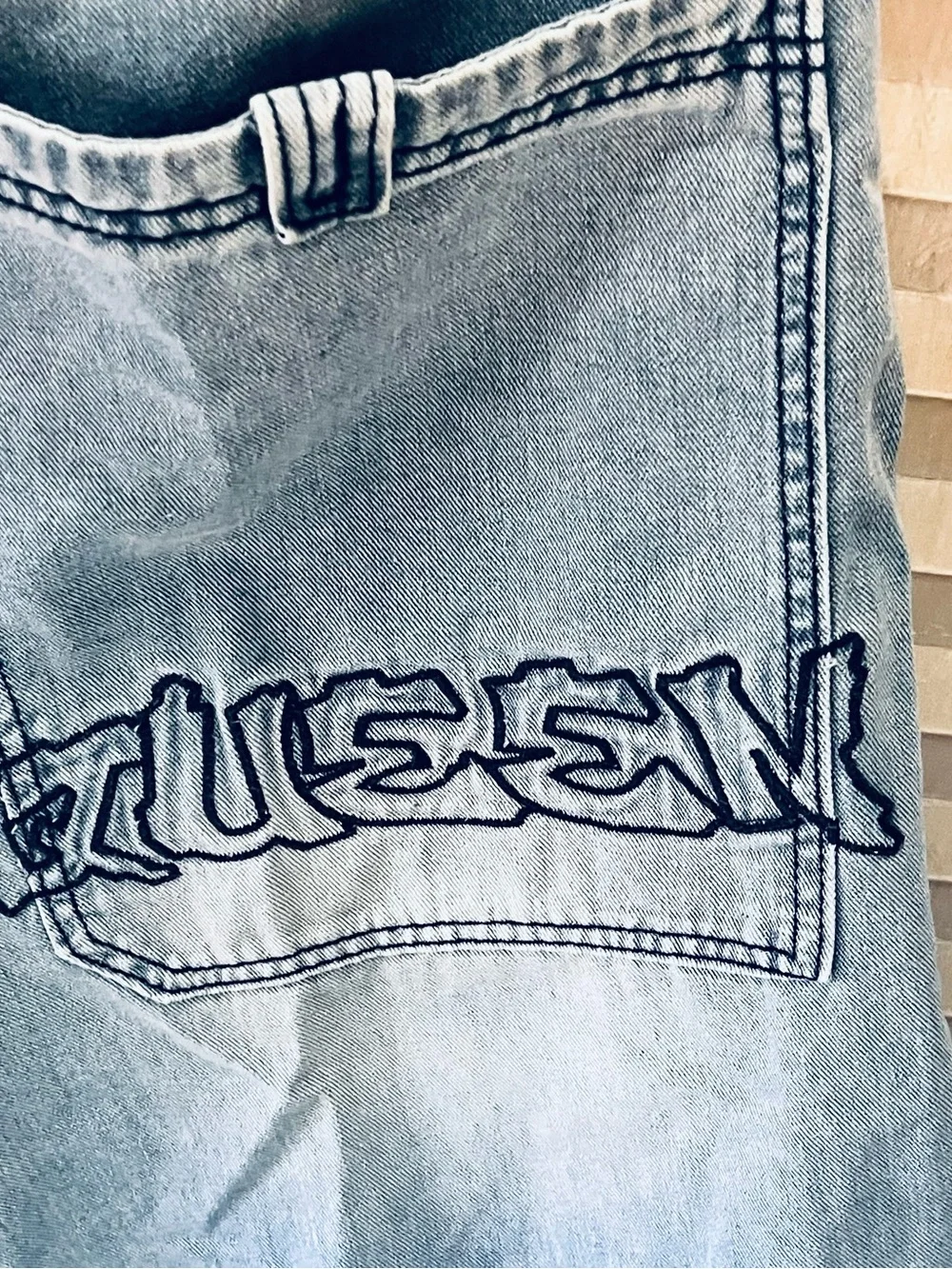 Men's Light Wash Embroidered Denim Jean Shorts